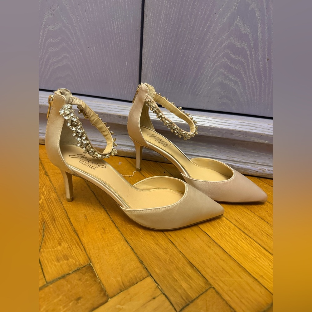 Embellished Ankle-Strap Pointed Toe Pumps in Nude